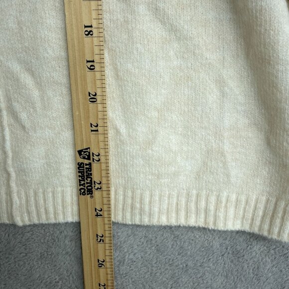 NEW Legendary Outfitters Soft & Cozy Crewneck Sweater S Beige Acrylic Blend Casu - Picture 6 of 8